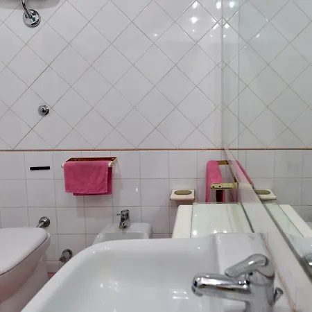 בית הארחה La Stanza Di Laura